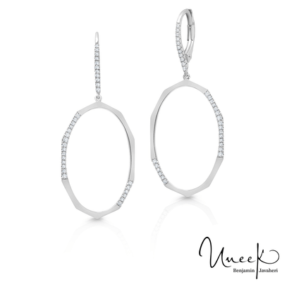 18K White Gold Dangling Diamond Earrings